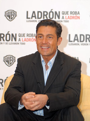 Fernando Colunga Fernando Colunga